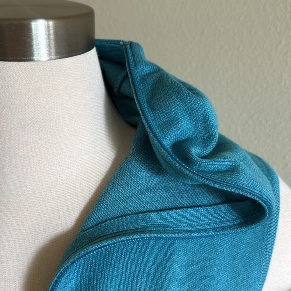 Urchin, Vintage, Y2K, cropped zip up hoodie. - Picture 2 of 5